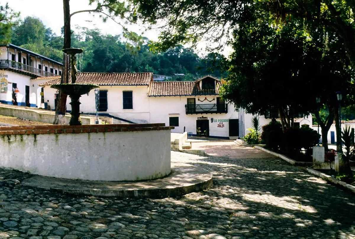 Plaza de Jají